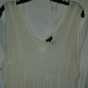 Torrid cream top size 3
